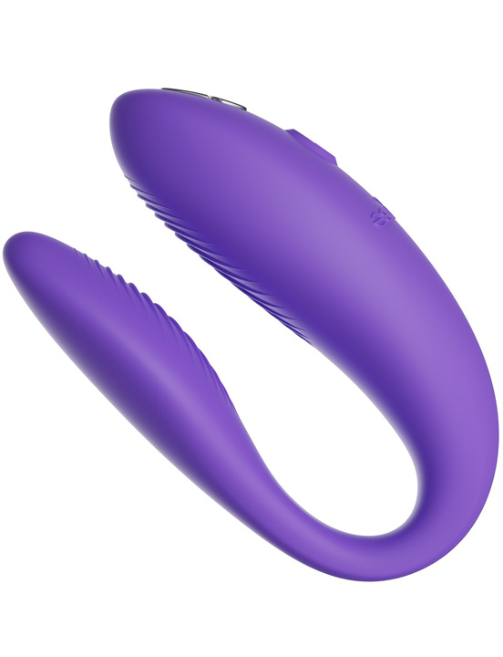 картинка Вибромассажер для пар We-Vibe Sync Go, фиолетовый от магазина ErosMania