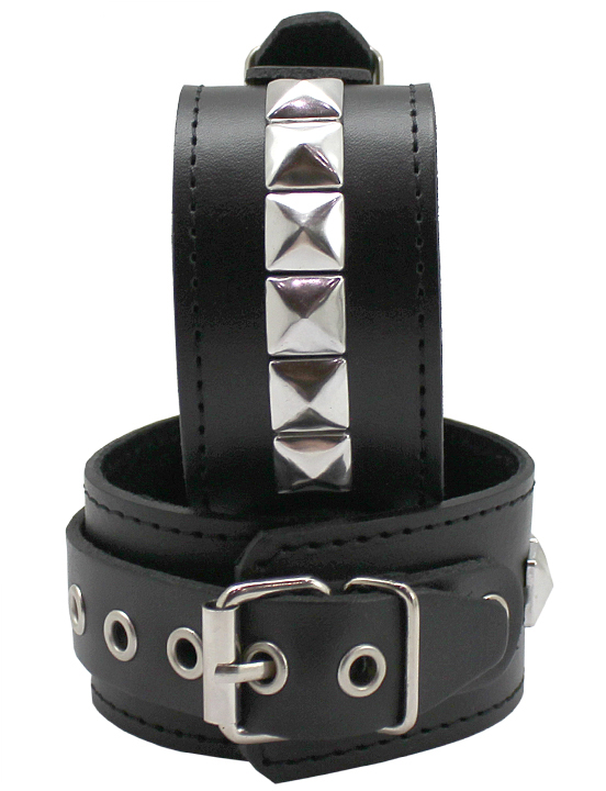 картинка Наручники узкие, с пуклей, чёрные, размер универсальный от магазина ErosMania