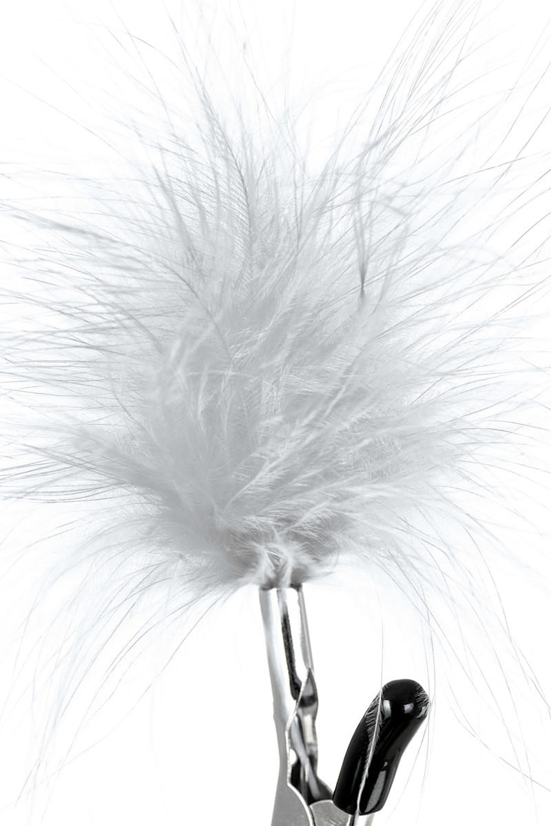 картинка Зажимы для сосков TOYFA Theatre, металл с пухом, белый от магазина ErosMania