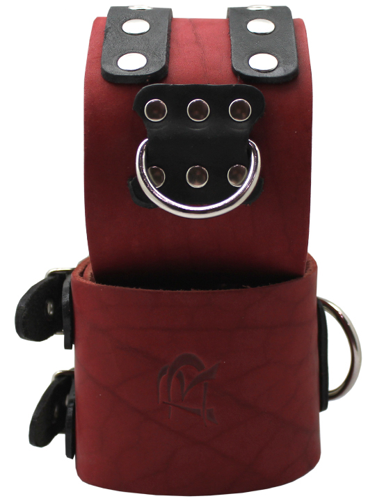 картинка Поножи на цепи без подкладки, красные, размер универсальный от магазина ErosMania